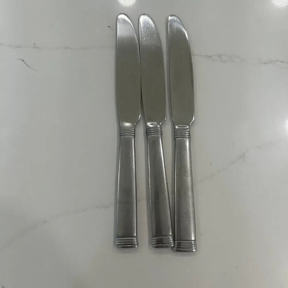 Vtg Wallace NAPOLI-FROST‎ Stainless 18/10 Set of 3 Flatware 8.5” Dinner Knives